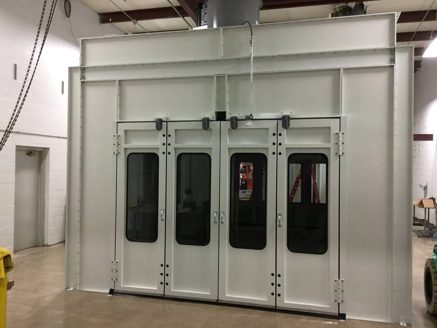 Enclosed Industrial Paint Booths