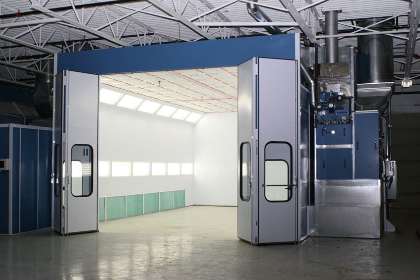 Nova Verta booths are built using nut and bolt assembly with vinyl-coated, galvanized, dual panel construction, guaranteeing their durability and structural integrity. 